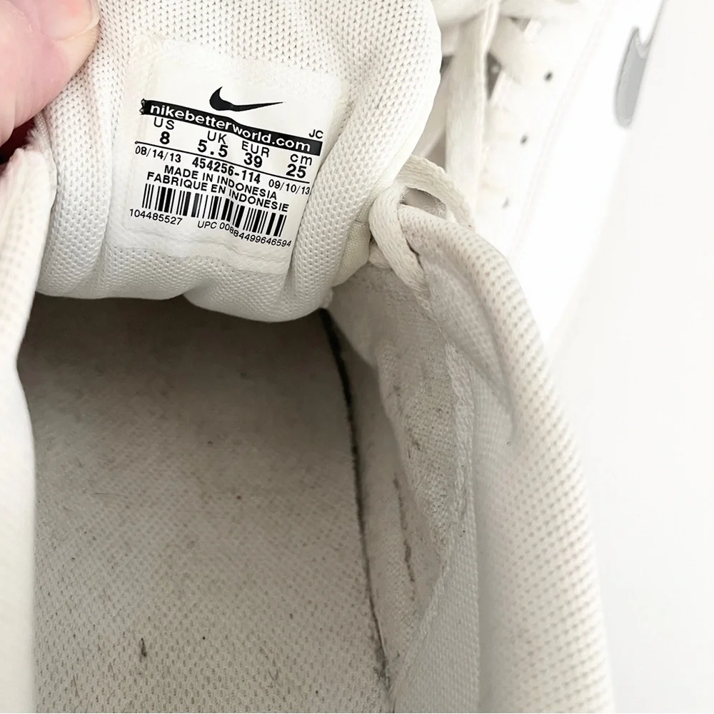 Nike White 454256 ‘Court Majestic’ Silver Sneakers, Size 8